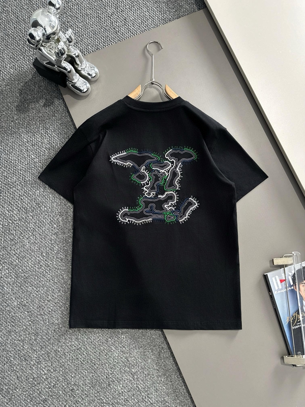 ブランドTシャツ背面デザイン